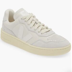 Veja V-90 Leather Sneaker